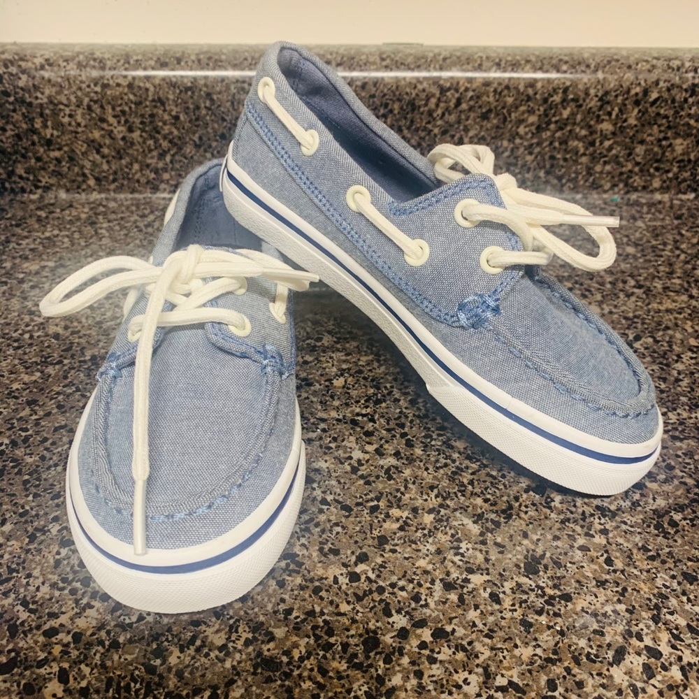 Kids shoes